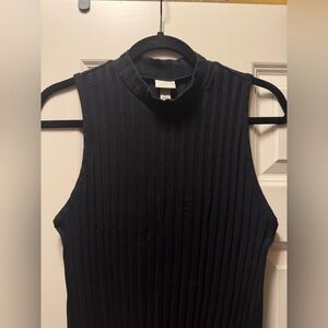 Sleeveless Ribbed Mock Neck Tank - Black Size M Like New